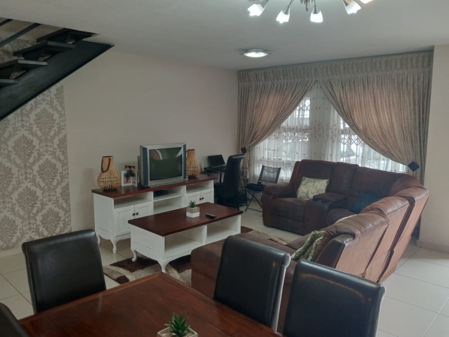 To Let 3 Bedroom Property for Rent in Cashan North West